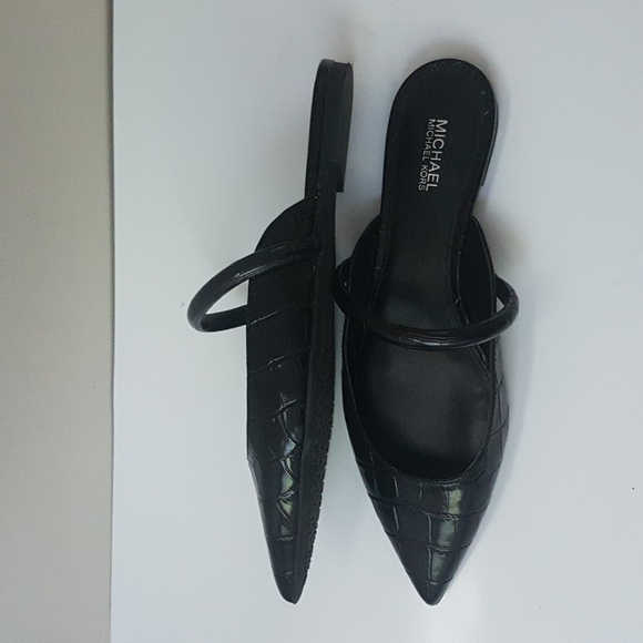 Michael Kors Pointy Toe Flats - Picture 8 of 8